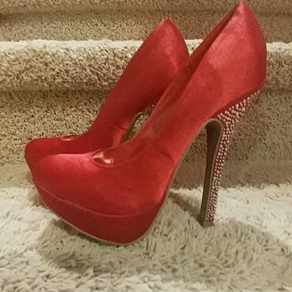 Alba red heels with sparkle